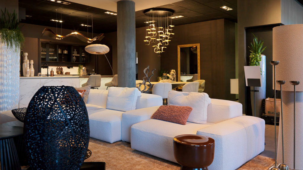 showroom signature cuisines